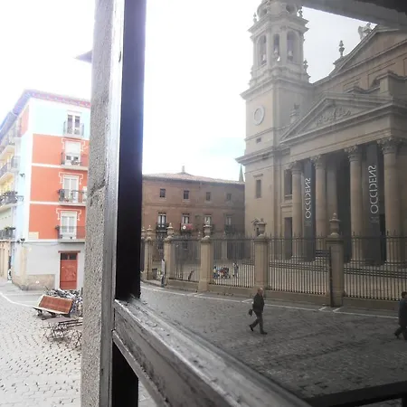 Plaza Catedral hostel-2